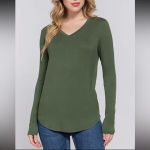 ShopEvelynne Forest Green V-Neck Long Sleeve Tee